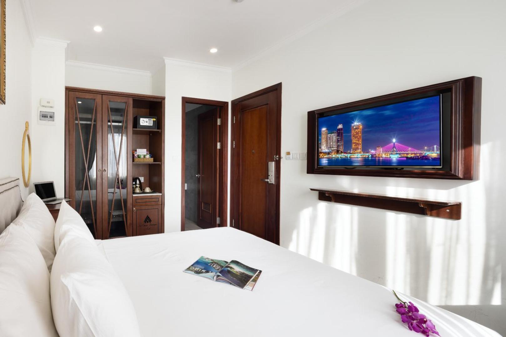 Minh Chau Premium Hotel Danang Exterior photo